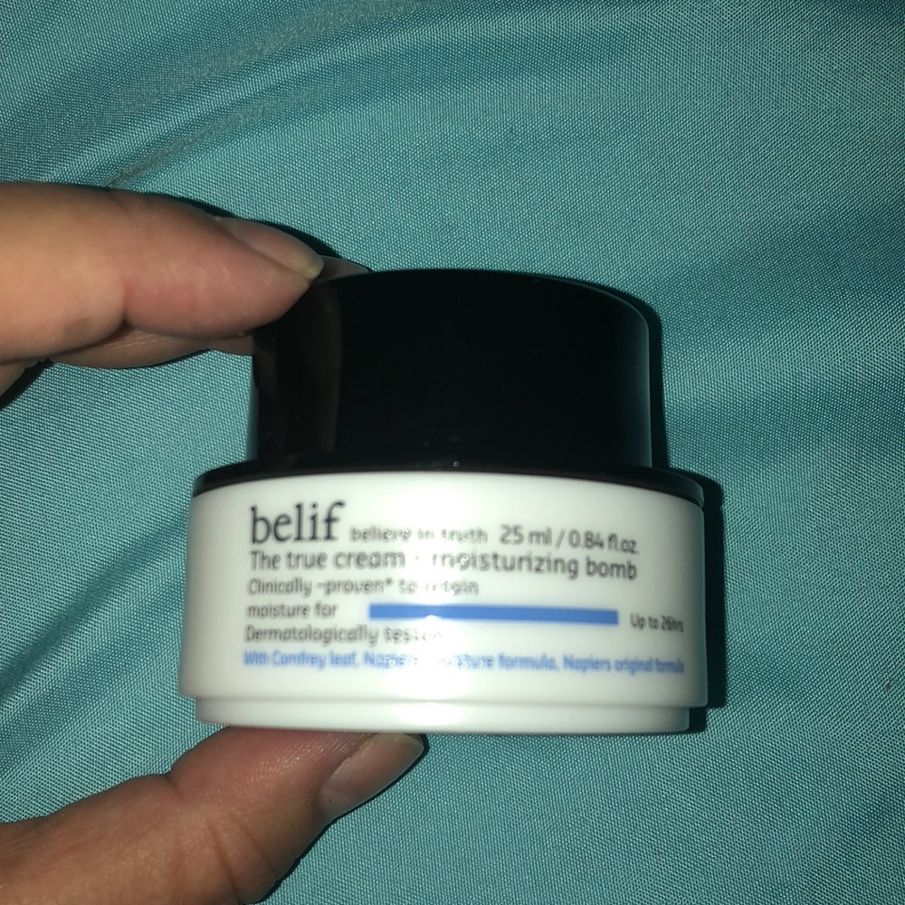 Belief moisture bomb night cream